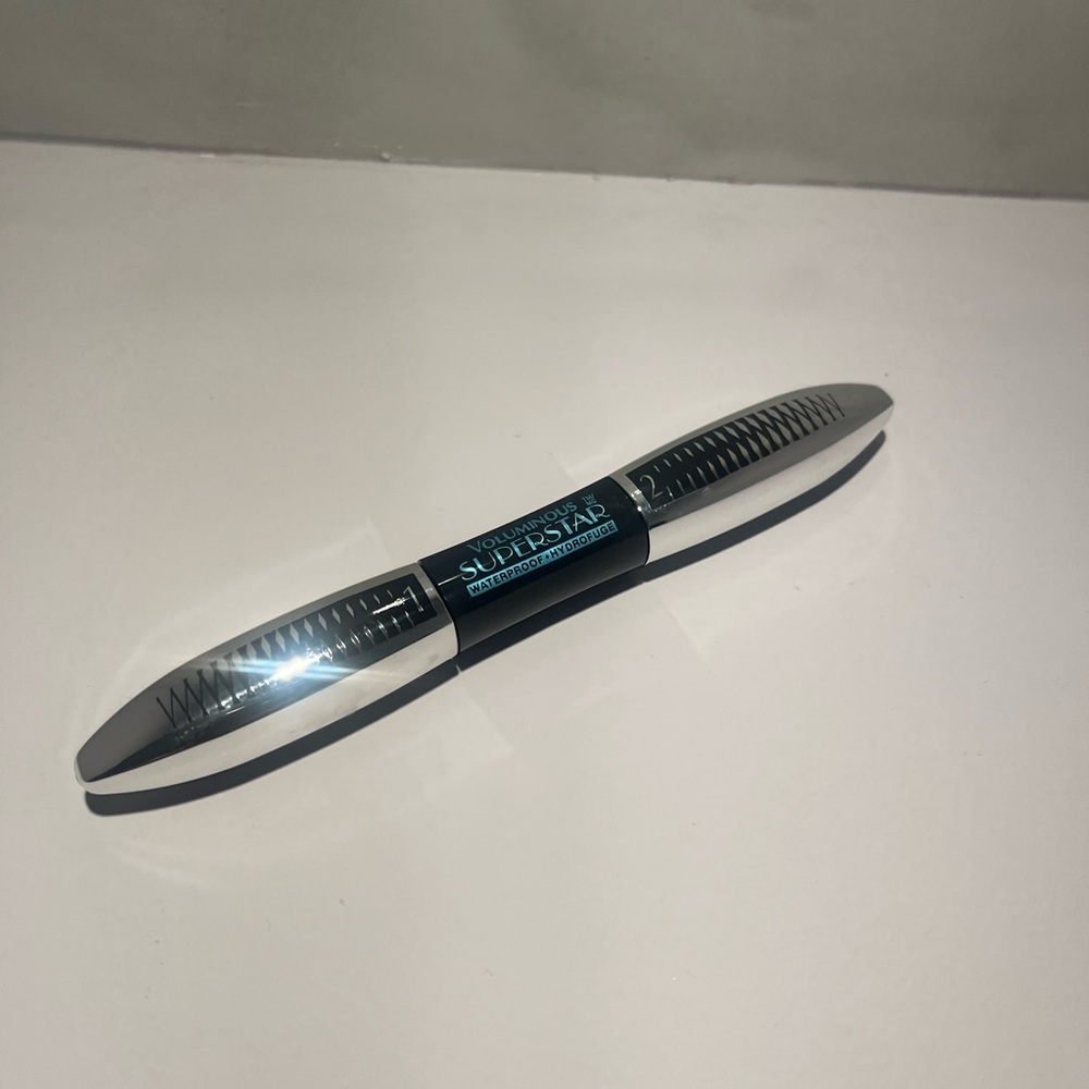 Voluminous Superstar Mascara - Black new
